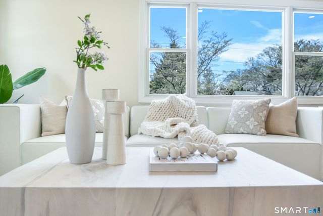 27 Brookdale Road, Fairfield, CT 06824