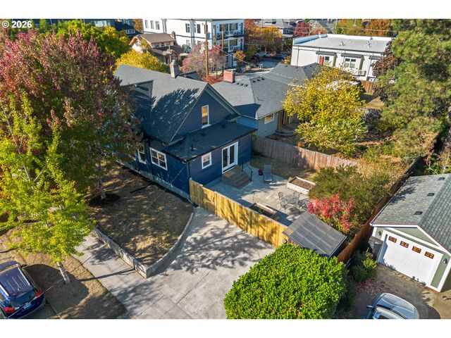 5806 N MARYLAND Ave, Portland, OR 97217