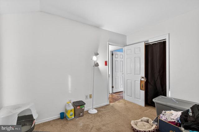 106 LAKESIDE DR, Glassboro, NJ 08028