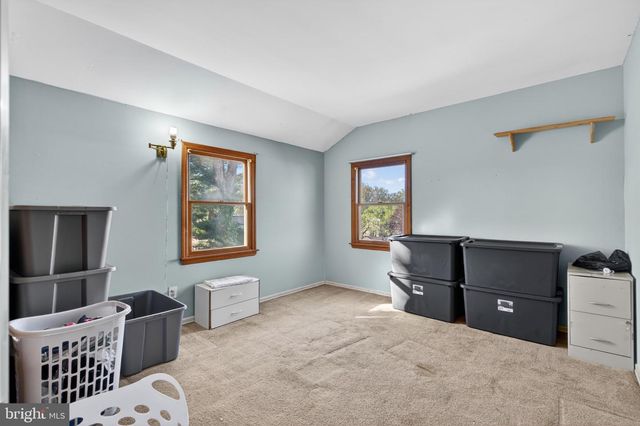 106 LAKESIDE DR, Glassboro, NJ 08028