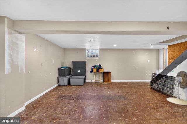 106 LAKESIDE DR, Glassboro, NJ 08028