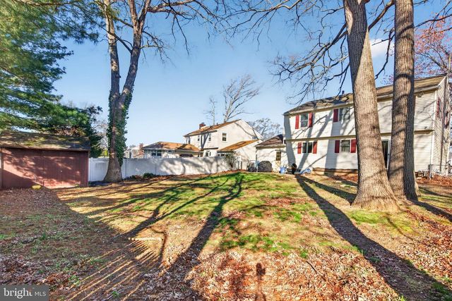 106 LAKESIDE DR, Glassboro, NJ 08028