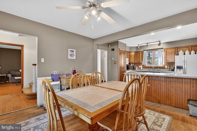 106 LAKESIDE DR, Glassboro, NJ 08028