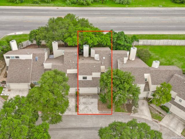 8519 Echo Creek Ln, San Antonio, TX 78240