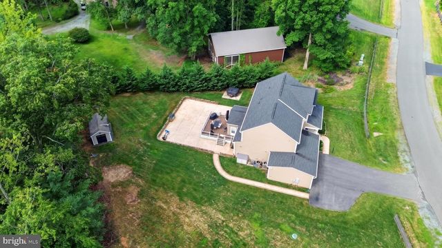 99 BLACK HAWK DR, Stafford, VA 22554