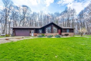 3001 Ben Fulton Avenue NW, North Lawrence, OH 44666