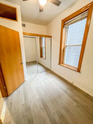 2152 W Division Street 2R, Chicago, IL 60622