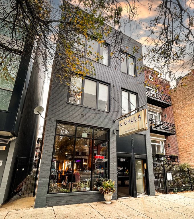 2152 W Division Street 2R, Chicago, IL 60622
