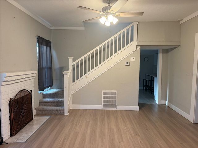 208 WEAVER AVENUE, Lake Wales, FL 33853