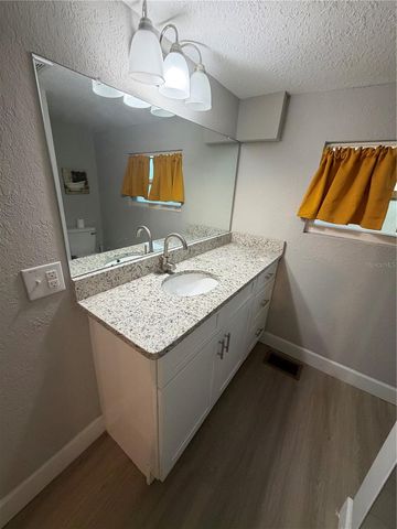 208 WEAVER AVENUE, Lake Wales, FL 33853