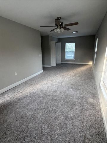 208 WEAVER AVENUE, Lake Wales, FL 33853