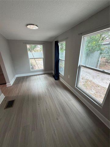 208 WEAVER AVENUE, Lake Wales, FL 33853