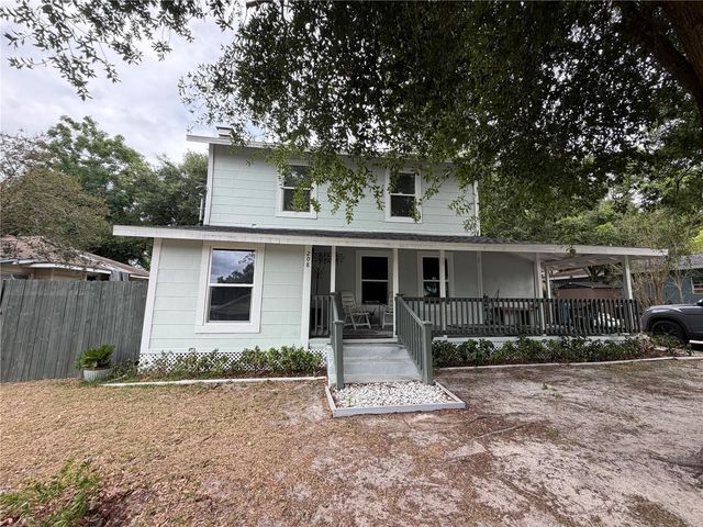 208 WEAVER AVENUE, Lake Wales, FL 33853