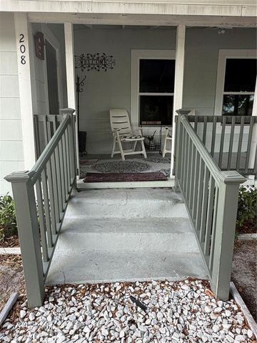 208 WEAVER AVENUE, Lake Wales, FL 33853
