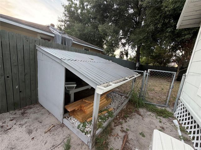 208 WEAVER AVENUE, Lake Wales, FL 33853