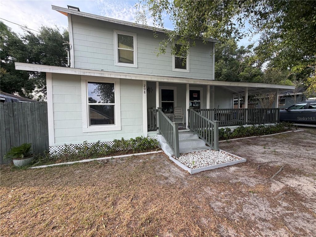 208 WEAVER AVENUE, Lake Wales, FL 33853