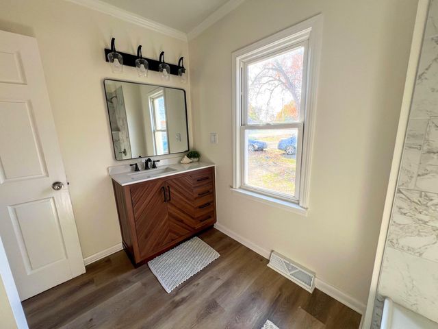 1099 Shonat Street, Muskegon Twp, MI 49442