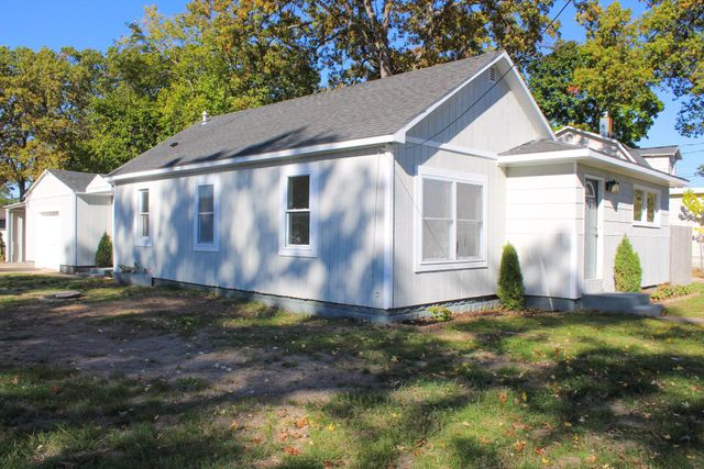 1099 Shonat Street, Muskegon Twp, MI 49442
