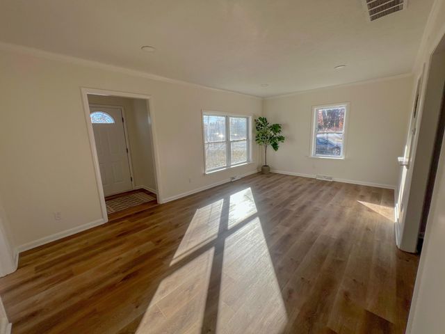 1099 Shonat Street, Muskegon Twp, MI 49442