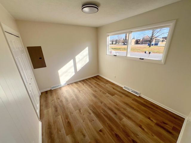 1099 Shonat Street, Muskegon Twp, MI 49442