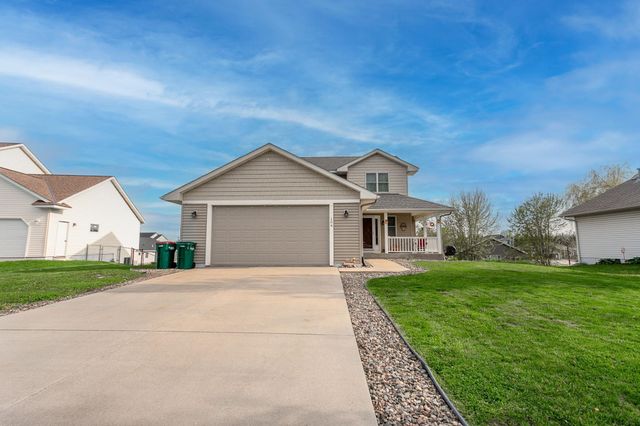 104 Sylla Street, River Falls, WI 54022