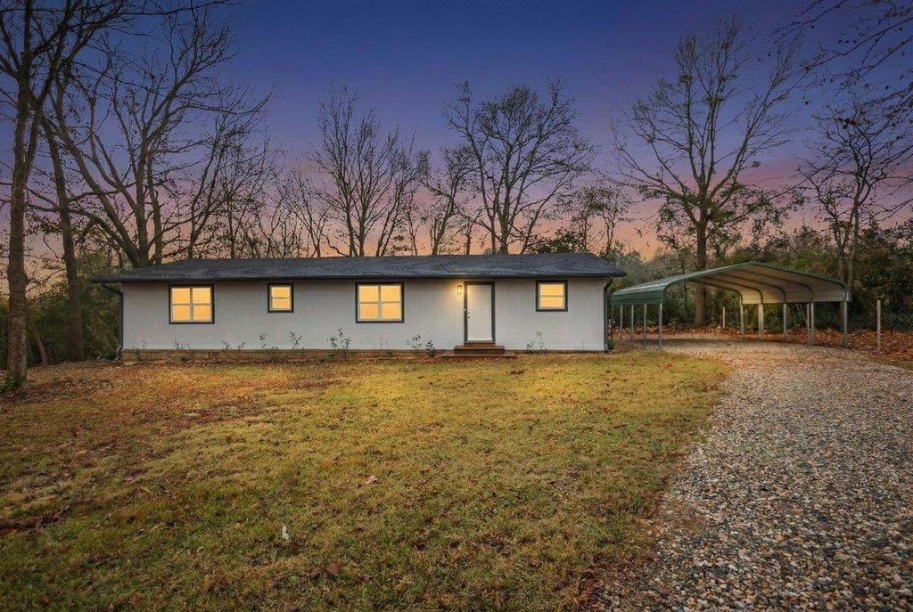 585 SH 149, Tatum, TX 75691