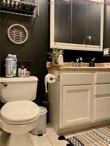 89 Stump Lane, Millwood, WV 25262