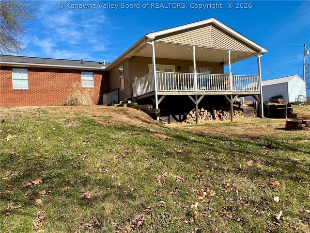 89 Stump Lane, Millwood, WV 25262