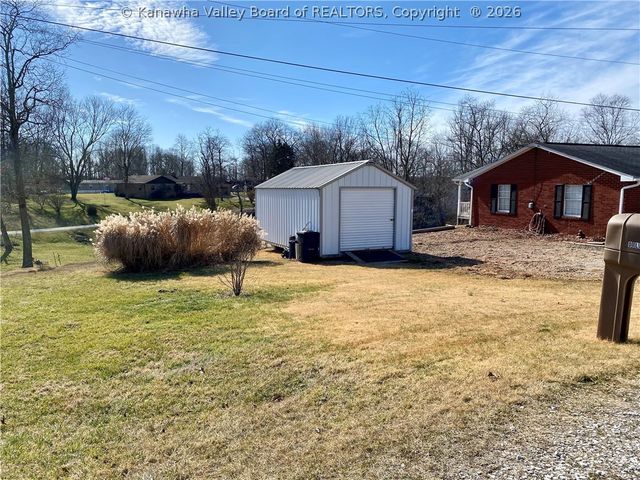 89 Stump Lane, Millwood, WV 25262