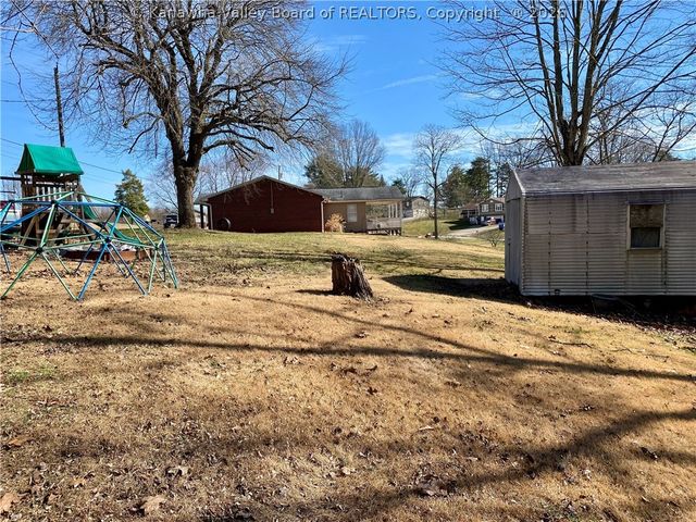 89 Stump Lane, Millwood, WV 25262