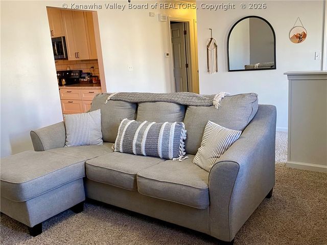 89 Stump Lane, Millwood, WV 25262