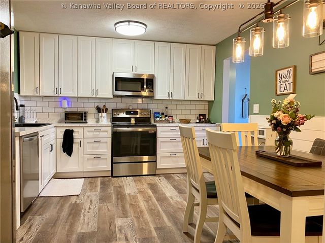 89 Stump Lane, Millwood, WV 25262