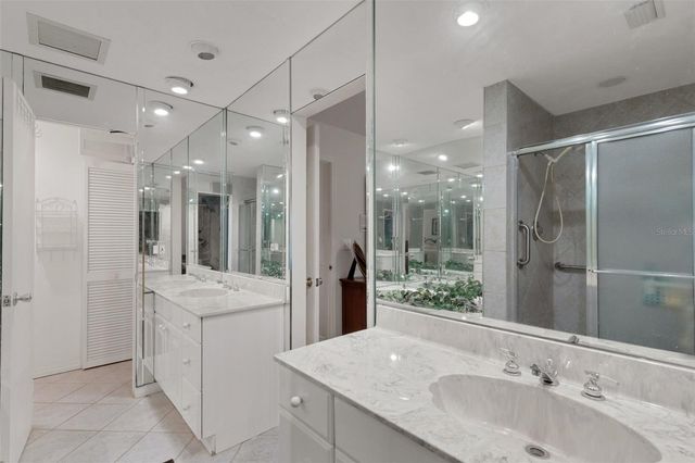 10604 FOREST RUN DRIVE, Bradenton, FL 34211