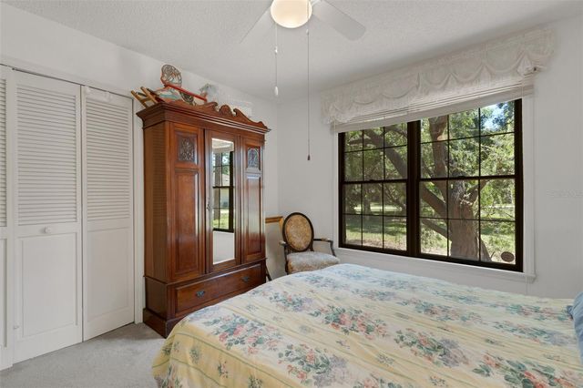 10604 FOREST RUN DRIVE, Bradenton, FL 34211