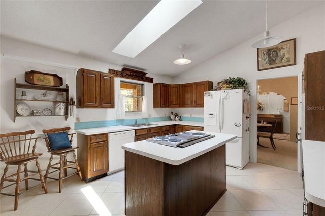 10604 FOREST RUN DRIVE, Bradenton, FL 34211