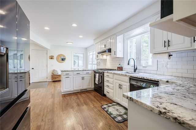 50 Deerfield Drive, Canandaigua City, NY 14424