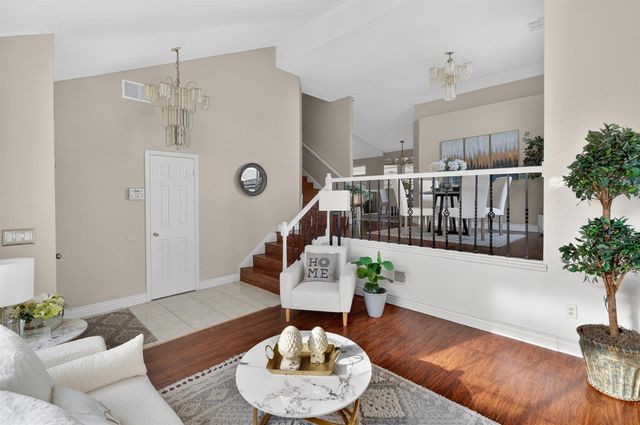 8240 Bedford Cove Way, Sacramento, CA 95828