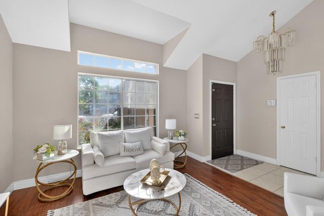 8240 Bedford Cove Way, Sacramento, CA 95828