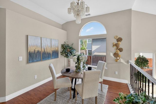 8240 Bedford Cove Way, Sacramento, CA 95828