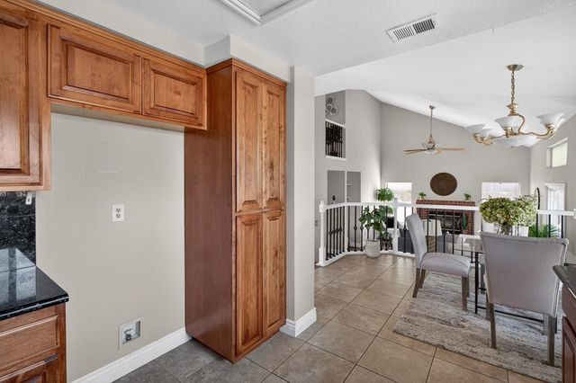 8240 Bedford Cove Way, Sacramento, CA 95828