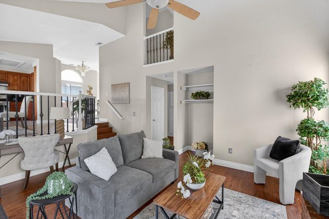 8240 Bedford Cove Way, Sacramento, CA 95828