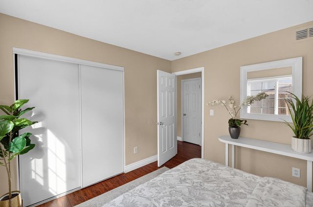 8240 Bedford Cove Way, Sacramento, CA 95828