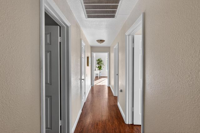 8240 Bedford Cove Way, Sacramento, CA 95828