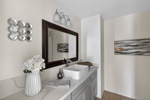 8240 Bedford Cove Way, Sacramento, CA 95828