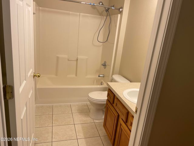 6985 ORTEGA WOODS Drive 9, Jacksonville, FL 32244