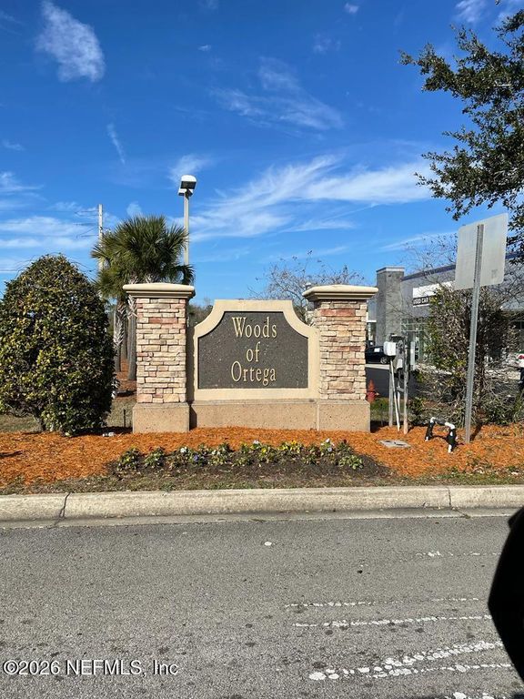 6985 ORTEGA WOODS Drive 9, Jacksonville, FL 32244