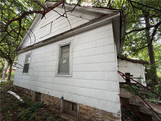 5224 Scarritt Avenue, Kansas City, MO 64123