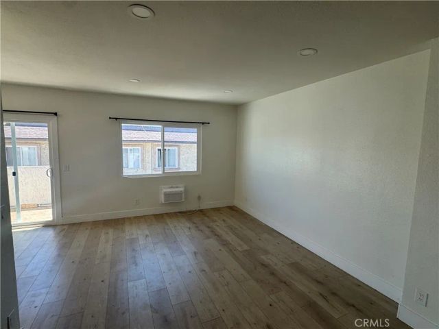17422 Keelson 3, Huntington Beach, CA 92647