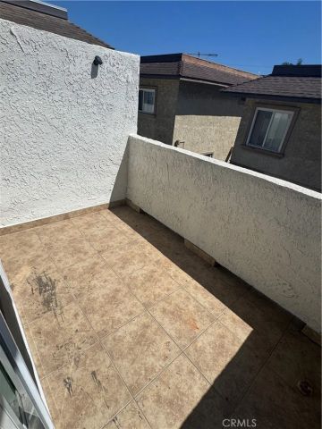 17422 Keelson 3, Huntington Beach, CA 92647