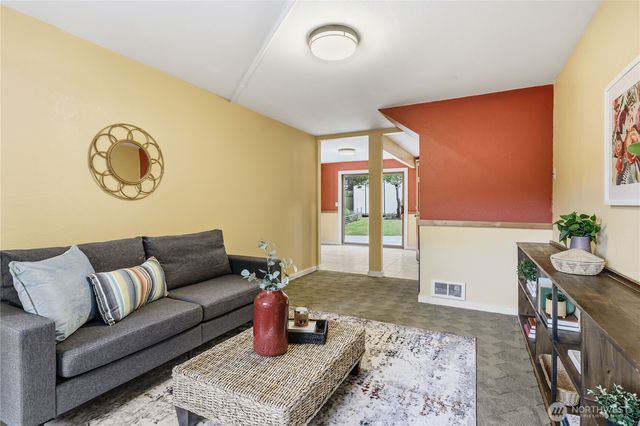 4340 Haines Street, Port Townsend, WA 98368